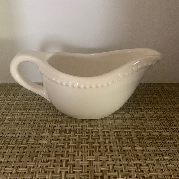 Pottery Barn Dining Pottery Barn Gravy Boat Emma White Poshmark